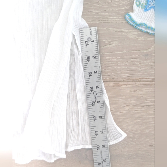 SULU  COLLECTION NWT White Cotton Tunic With Beaded/Embroidered Detailing; Size - Picture 11 of 13